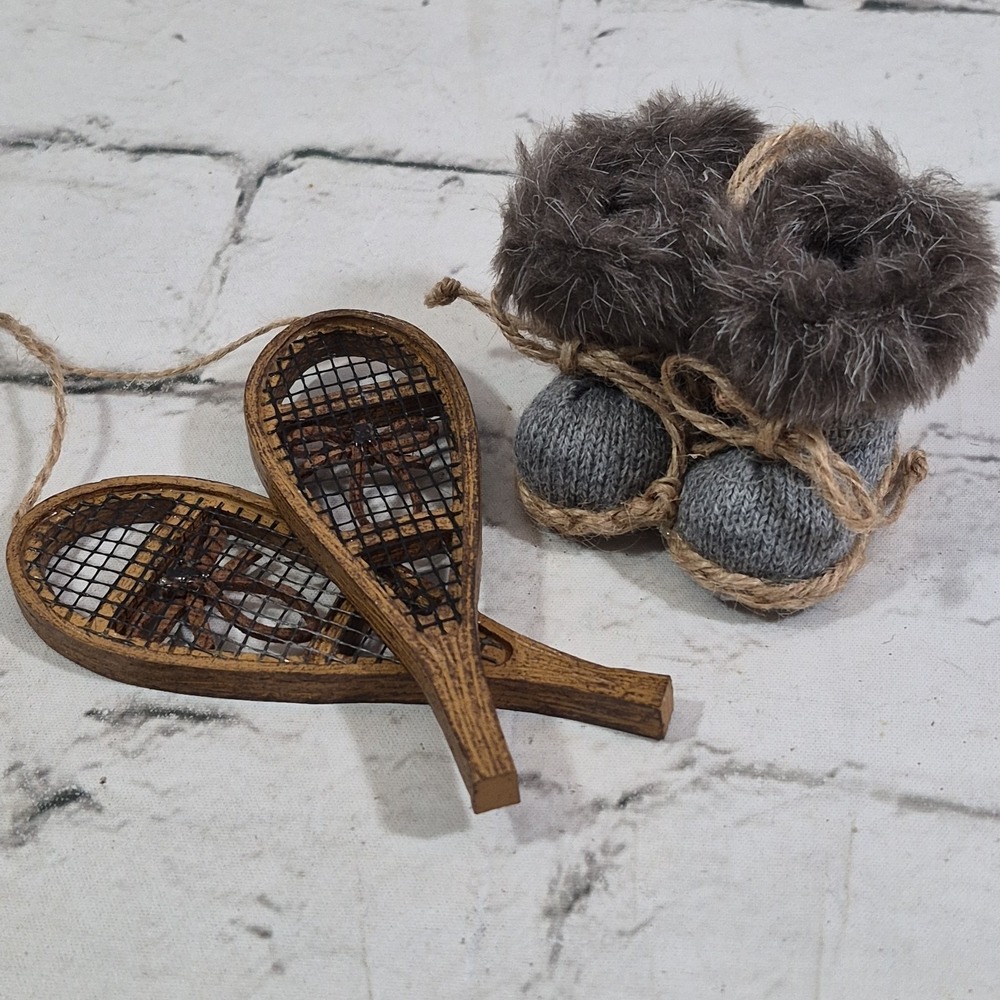 Wooden Snowshoes & Muk Luk Boots Fur Lot Of 2 Rustic Lodge Christmas Ornaments‎